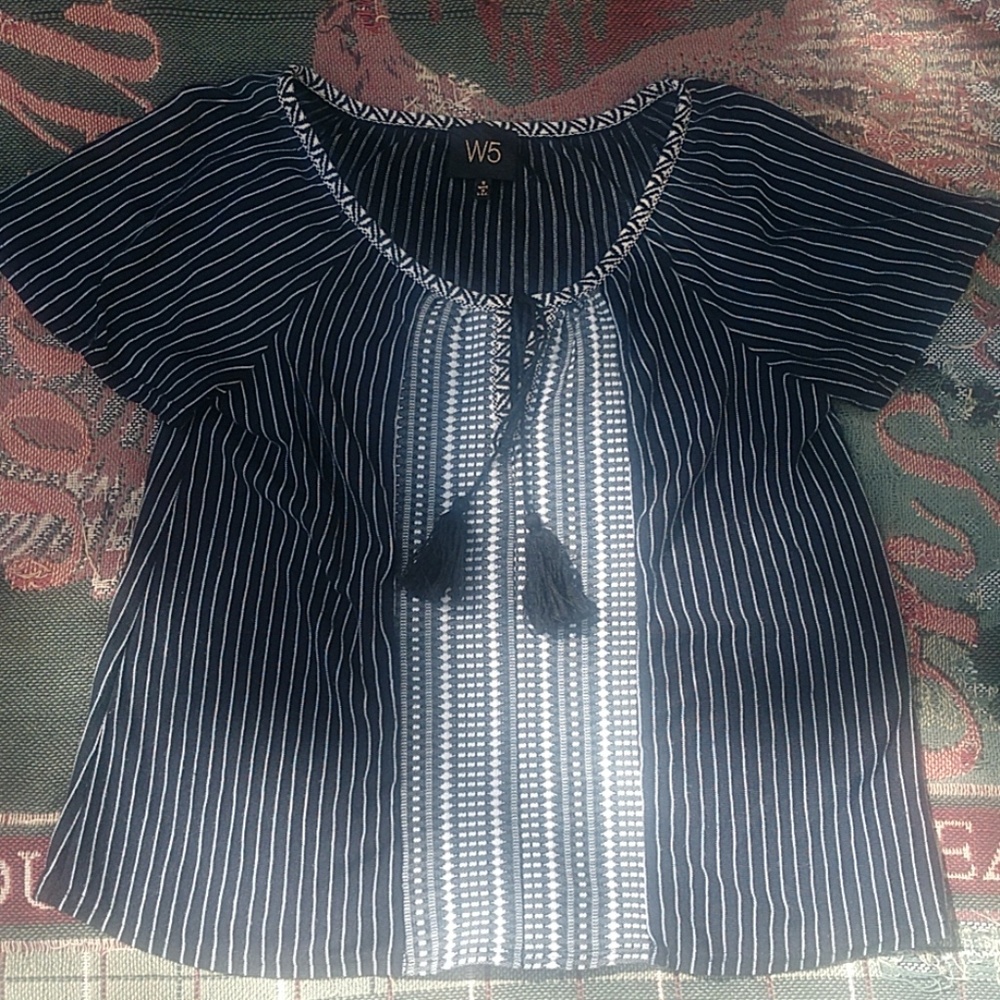 W 5 short sleeve shirt sz small